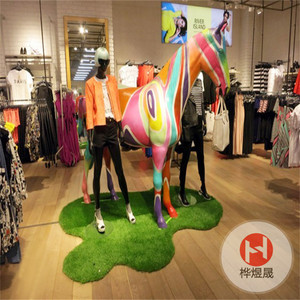 卖场商品橱窗展示